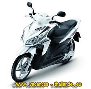 rent-with-the-villa-scooter-Honda-click-125-CCM3